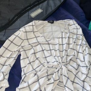 Fifty Street || White Blouse , Flared Long Sleeves